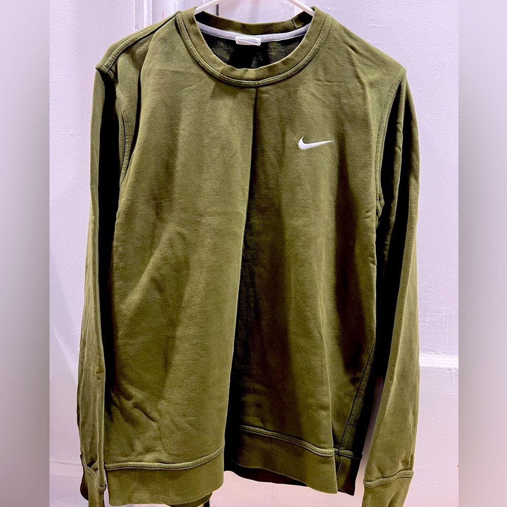 Nike sweat shirt